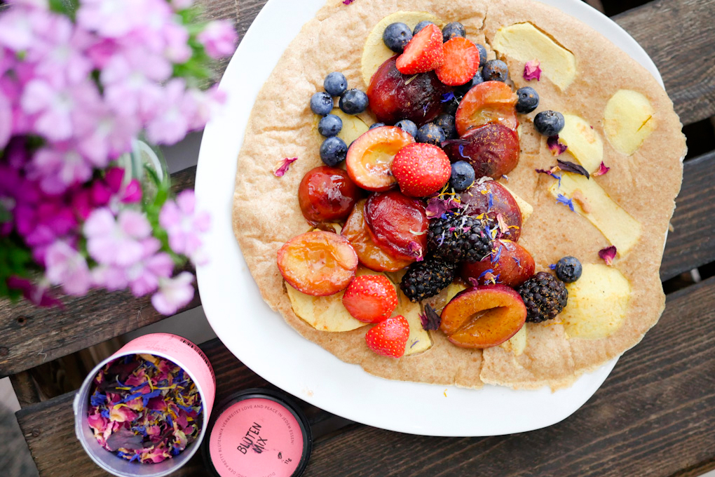 Healthy pancake with wholemeal flour and fruit